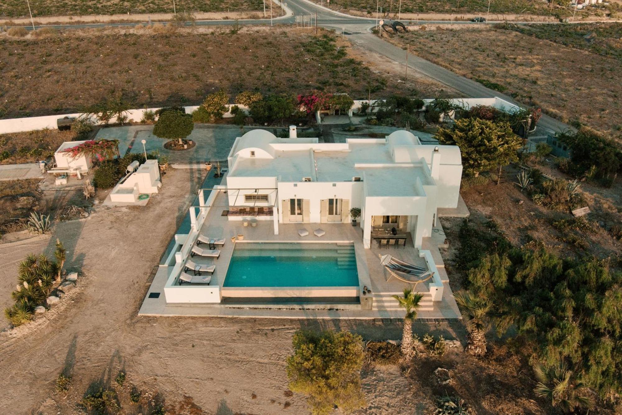Echo Villa Тира Экстерьер фото