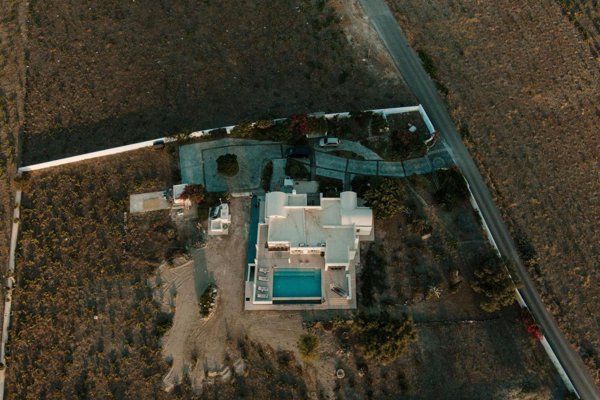 Echo Villa Тира Экстерьер фото